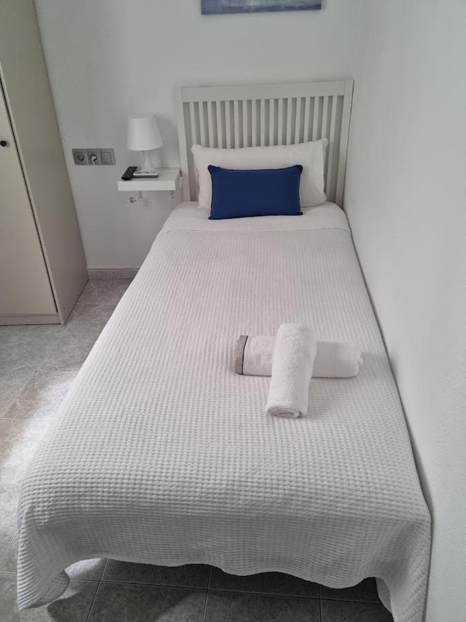 Hostal Nerjasol المظهر الخارجي الصورة
