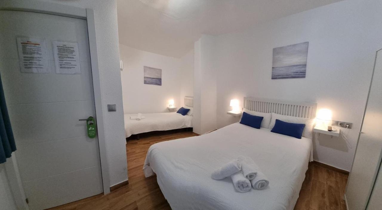 Hostal Nerjasol المظهر الخارجي الصورة